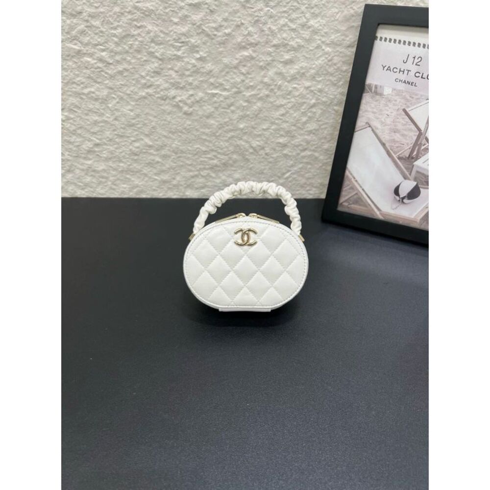Chanel Women Pre-Loved Bag Very Good Condition
